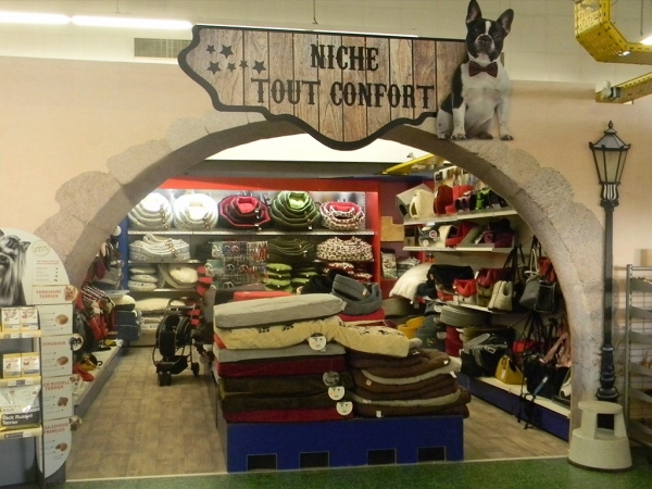 &Agrave; L'INT&Eacute;RIEUR